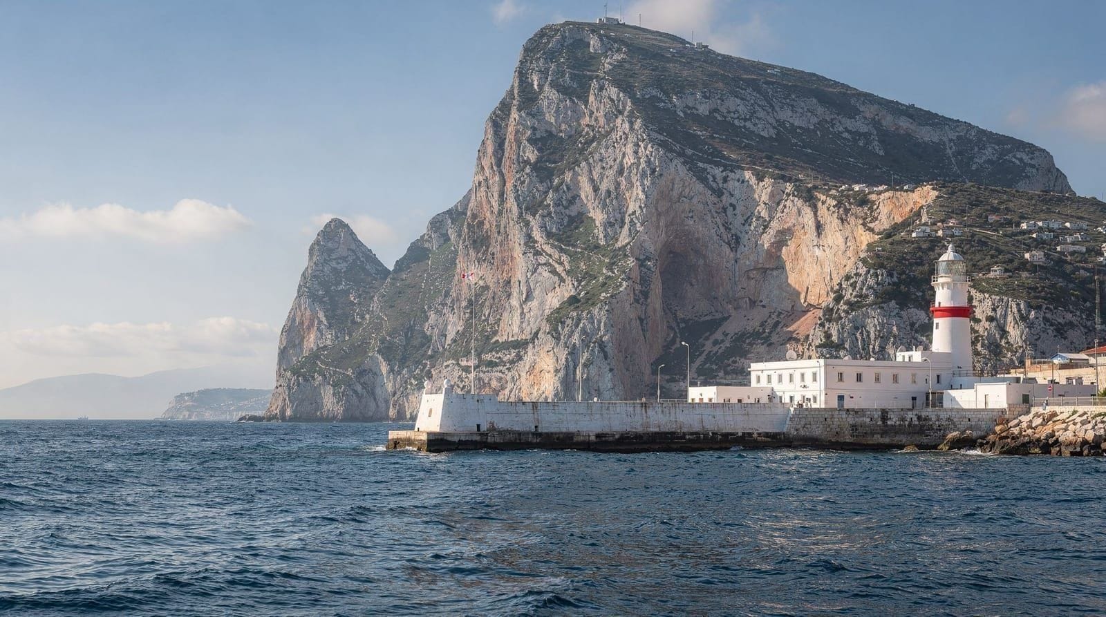 Excursion à Gibraltar depuis Séville — est-ce que ça vaut le coup ? — On a fait Gibraltar en excursion d'une journée depuis Séville. L'avis honnête : 