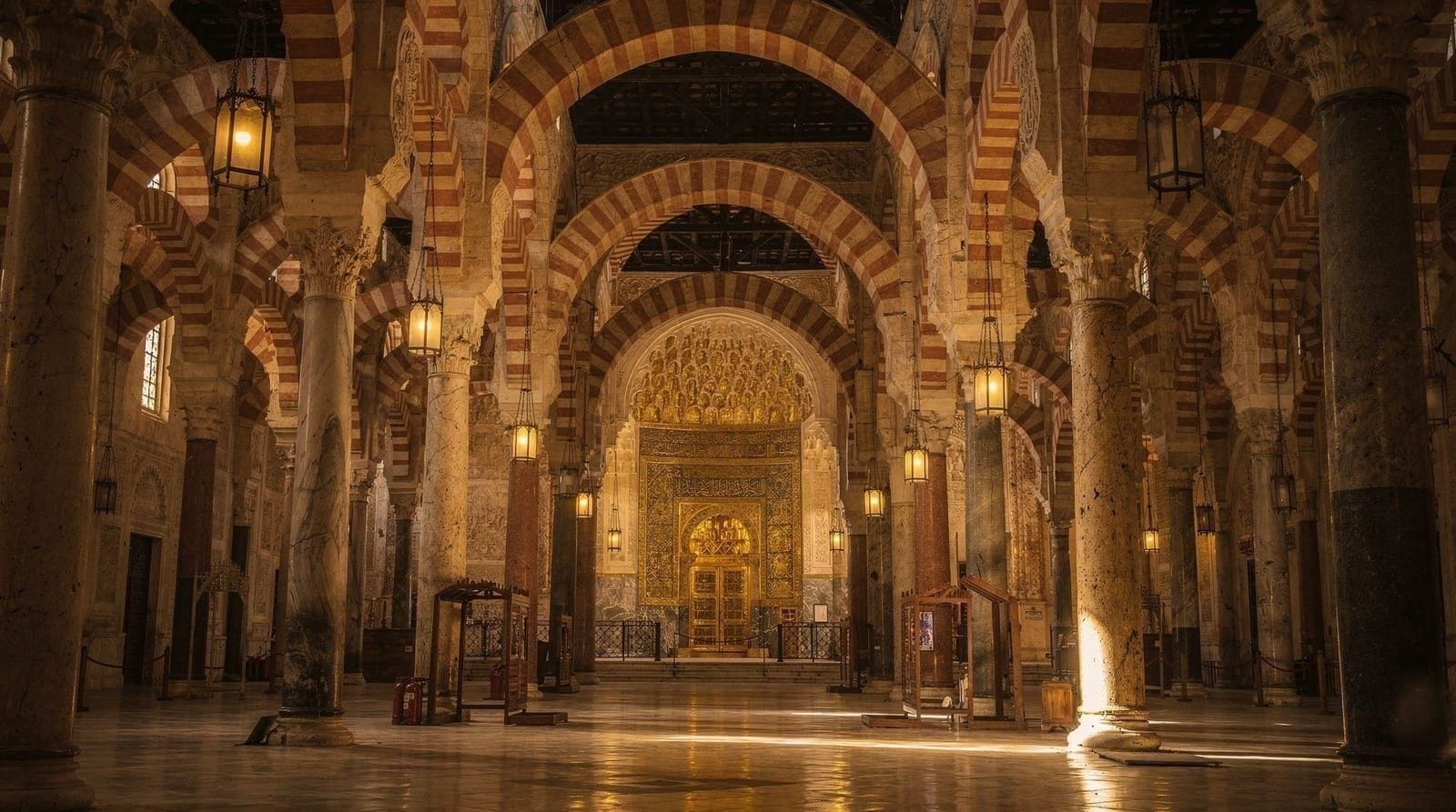 From Seville: Córdoba trip with Mezquita by high-speed train