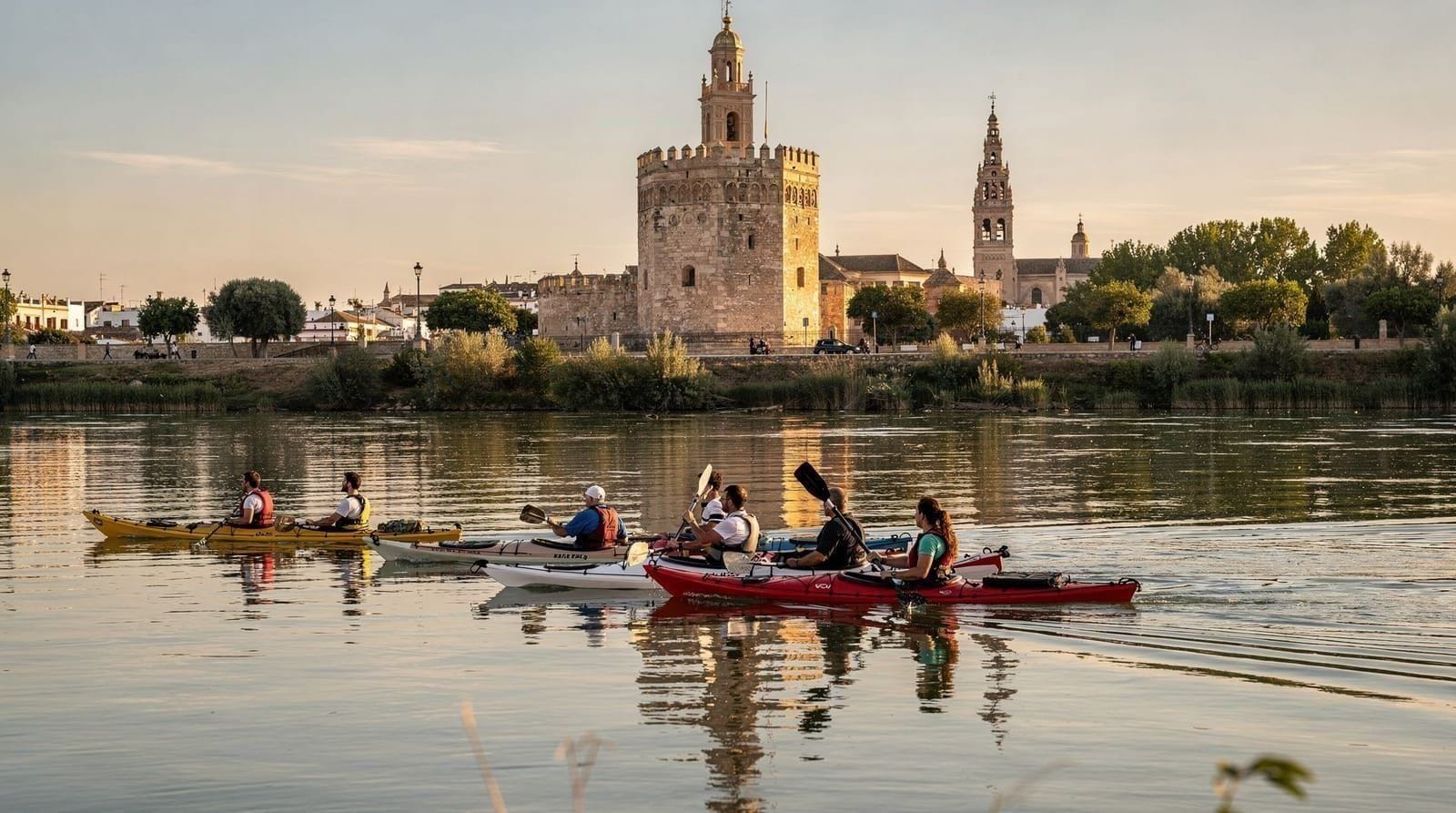 Seville: 1-hour Guadalquivir river sightseeing eco cruise