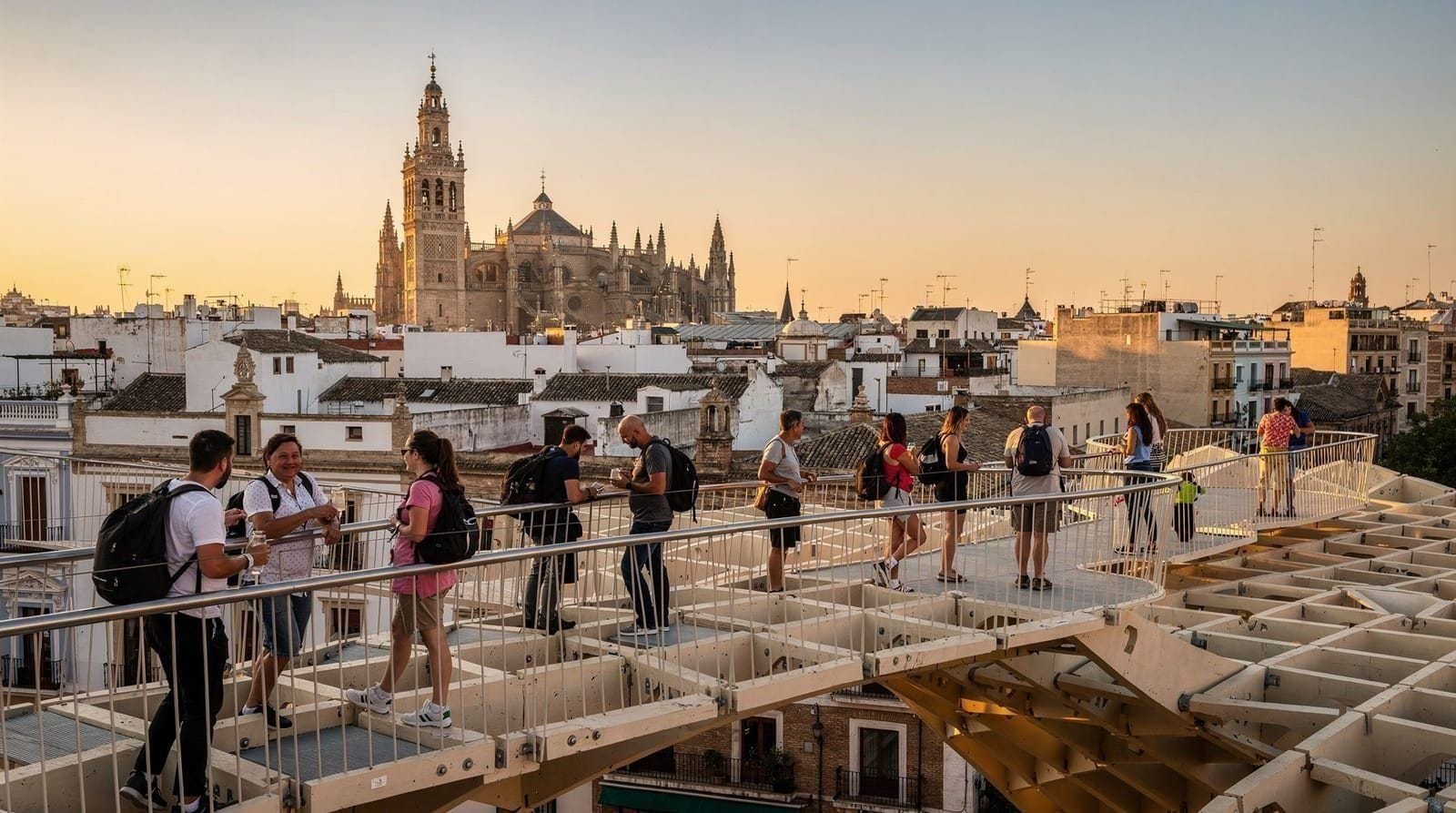 Entradas a Las Setas y el Metropol Parasol: guía práctica 2026 — Lo que debes saber antes de visitar Las Setas (Metropol Parasol): entrada 15 €, 
