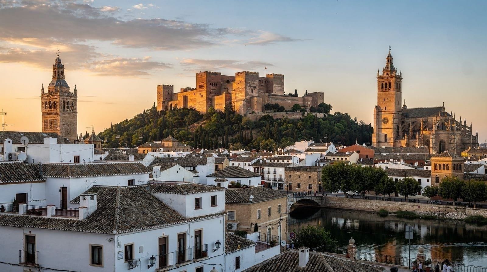 Sevilla vs Granada vs Córdoba: elegir tu base andaluza — Comparativa honesta de Sevilla, Granada y Córdoba. Cuál es la mejor base, cuál v