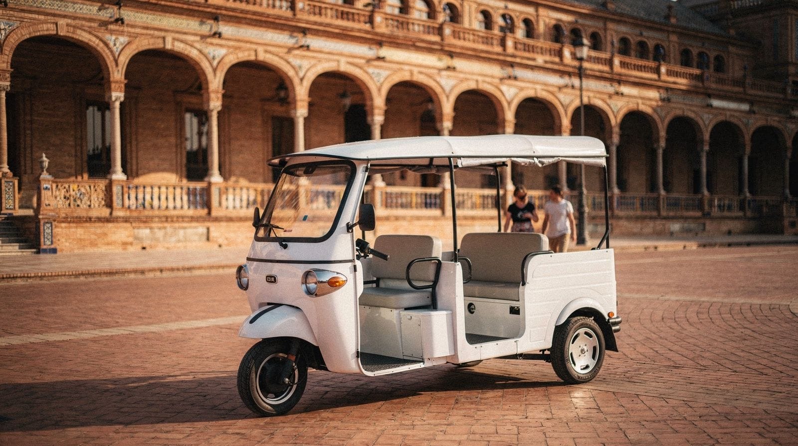 Seville: City highlights segway tour with guide